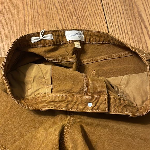 Shorts - Picture 3 of 4